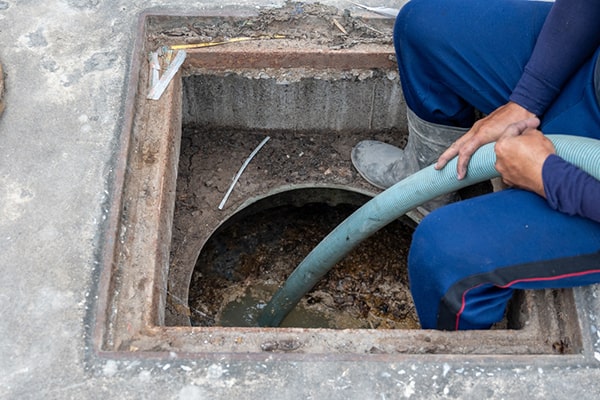 grease trap pumping usually takes about 1-2 hours, depending on the size and condition of the trap